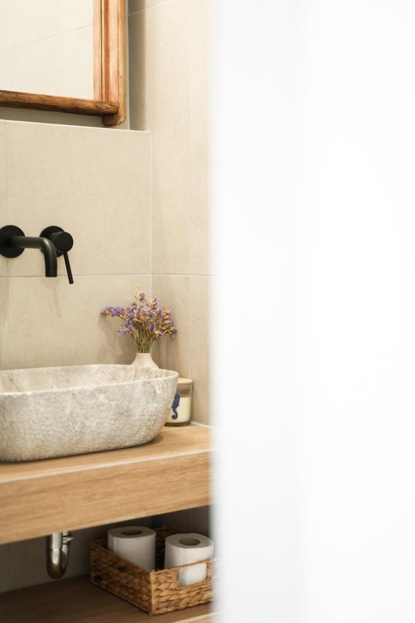 Pyrra Apartment Skyros